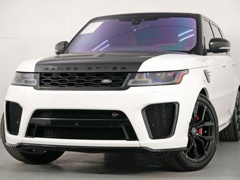 Used 2019 Land Rover Range Rover Sport SVR image 3