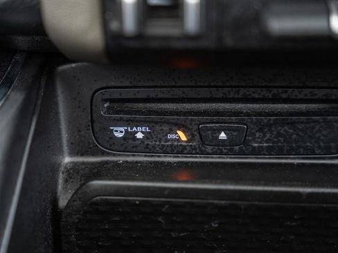 Used 2019 RAM 1500 Laramie image 36