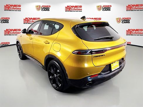 Used 2024 Dodge Hornet R/T Plus image 2