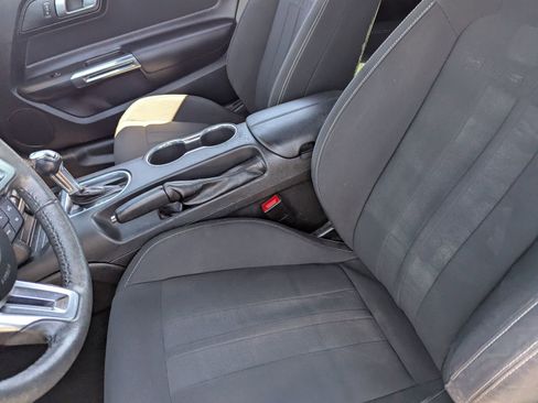 Used 2019 Ford Mustang Coupe image 17