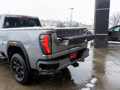 Used 2025 GMC Sierra 3500 AT4 w/ AT4 Premium Plus Package AWD/4WD image 35