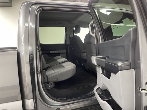 Used 2025 Ford F350 XLT image 19