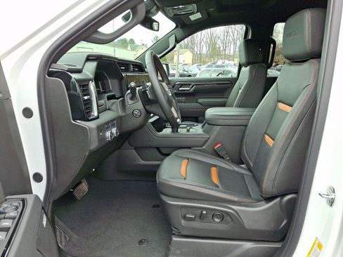 Used 2025 GMC Sierra 1500 AT4 AWD/4WD image 15