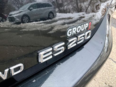 Used 2021 Lexus ES 250 F Sport w/ Accessory Package 2 image 10