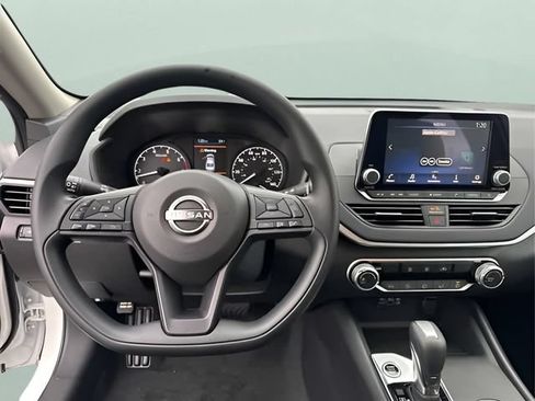 Certified 2025 Nissan Altima 2.5 S FWD image 37