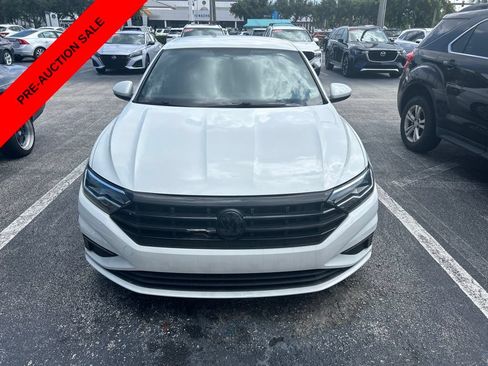Used 2019 Volkswagen Jetta S w/ Driver Assistance Package FWD image 2