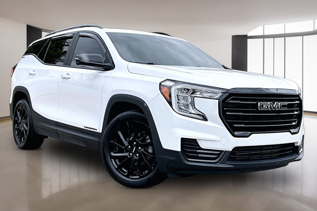 Used 2023 GMC Terrain SLE w/ Driver Convenience Package FWD image 11