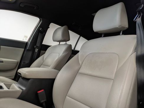 Used 2021 Kia Sportage S image 14