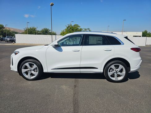 New 2025 Audi Q5 Premium Plus image 3