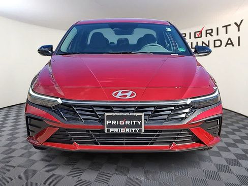 Certified 2025 Hyundai Elantra Sport FWD image 2