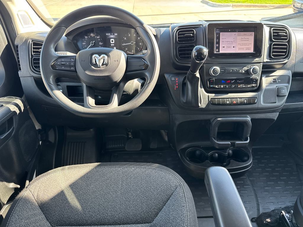 Used 2025 RAM ProMaster 2500 FWD image 16