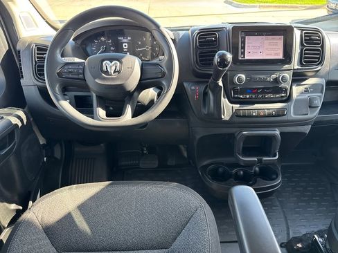 Used 2025 RAM ProMaster 2500 FWD image 16