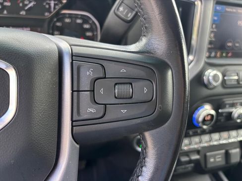 Used 2021 GMC Sierra 1500 SLT w/ SLT Premium Plus Package AWD/4WD image 17