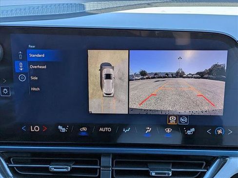 New 2026 Chevrolet Equinox EV LT image 12