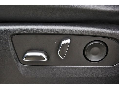 Certified 2023 Cadillac Escalade ESV Premium Luxury image 28