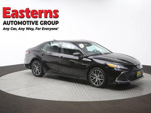 Used 2022 Toyota Camry XLE FWD image 47