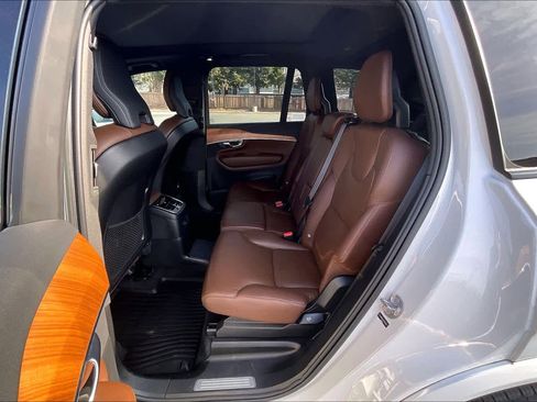 Used 2023 Volvo XC90 T8 Plus w/ Protection Package Premier image 29