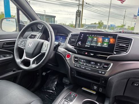 Used 2023 Honda Passport EX-L image 13
