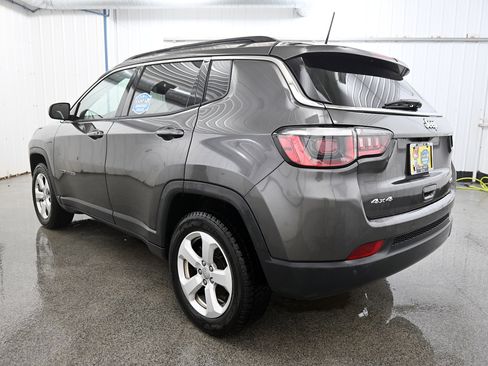 Used 2018 Jeep Compass Latitude w/ Popular Equipment Group image 24
