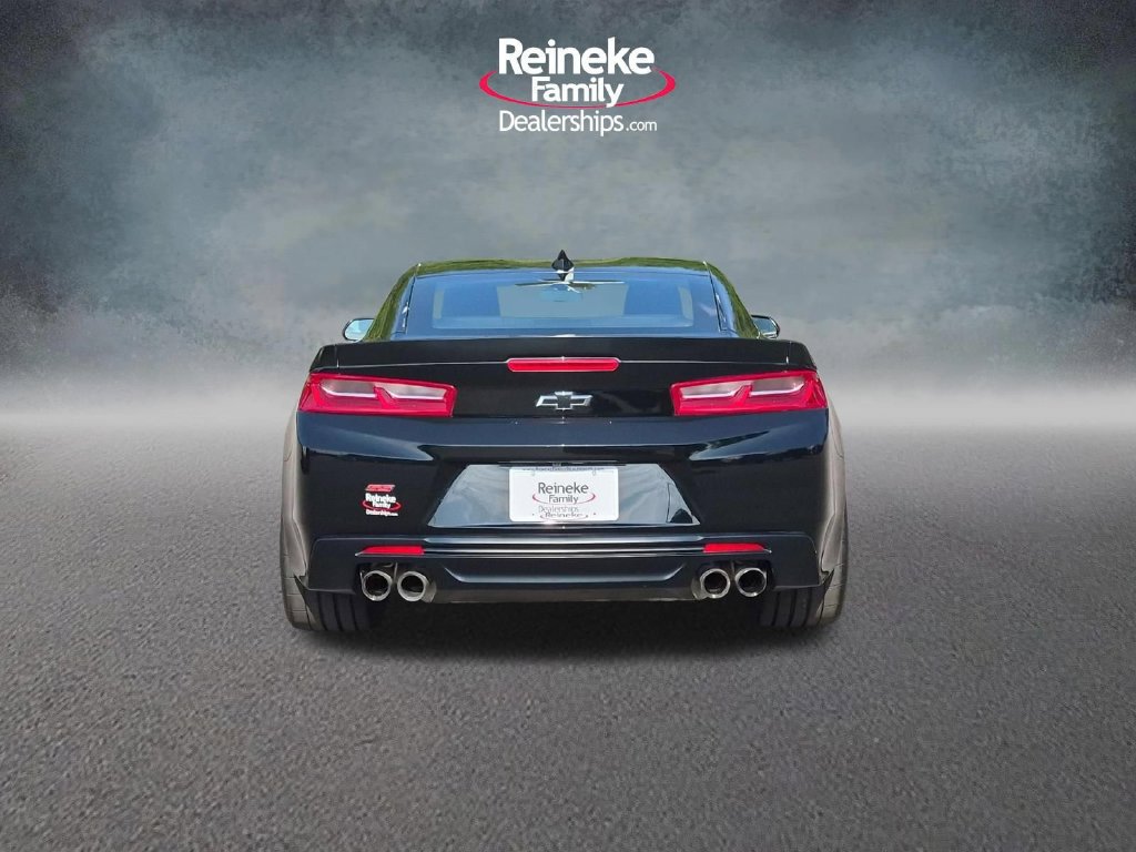 Used 2018 Chevrolet Camaro SS RWD image 7