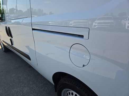 Used 2022 RAM ProMaster City Tradesman FWD image 21