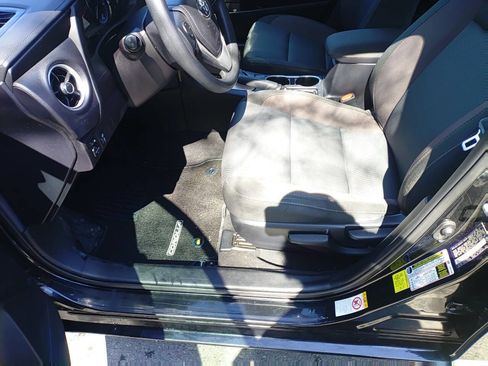 Used 2017 Toyota Corolla LE w/ Carpet Mat Package (TMS) image 8