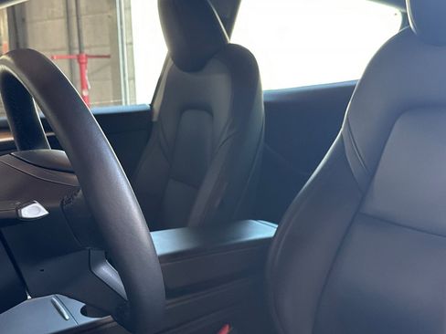 Used 2023 Tesla Model Y Long Range AWD/4WD image 20