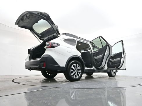 Used 2020 Subaru Outback Premium image 39