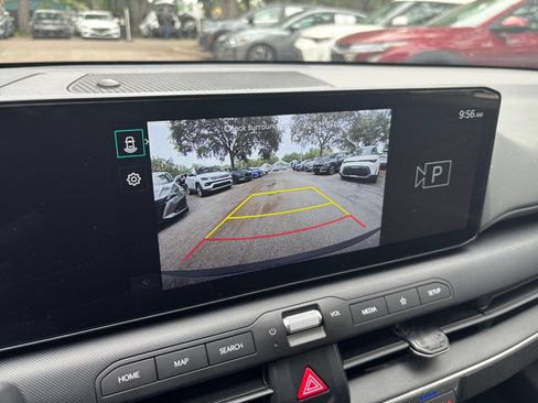 Used 2025 Kia K4 FWD image 23