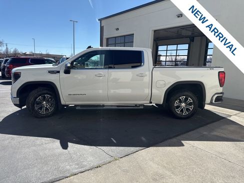 Used 2023 GMC Sierra 1500 SLE image 4