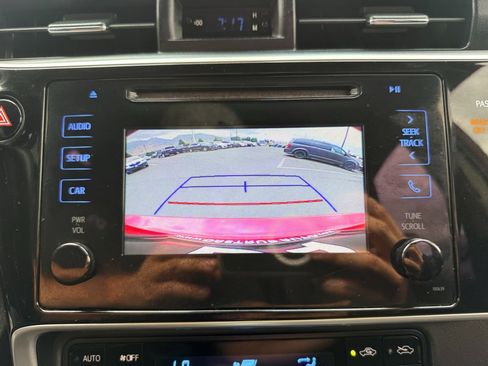 Used 2017 Toyota Corolla SE w/ Carpet Mat Package (TMS) FWD image 15
