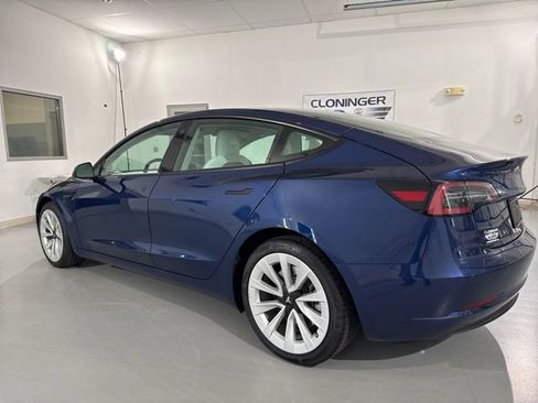 Used 2022 Tesla Model 3 Long Range image 8