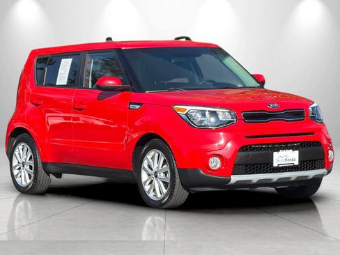 Used 2019 Kia Soul + FWD image 9