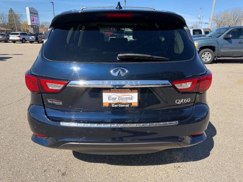 Used 2017 INFINITI QX60 Luxe w/ Deluxe Technology Package image 4