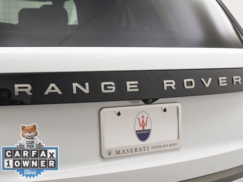 Used 2025 Land Rover Range Rover SE image 25
