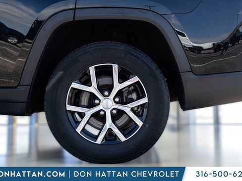 Used 2024 Jeep Grand Cherokee L Limited w/ Luxury Tech Group II image 35