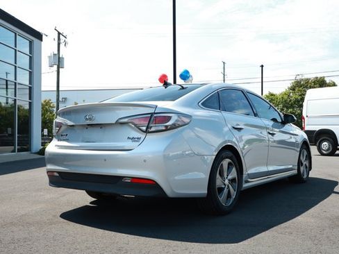 Used 2017 Hyundai Sonata Limited w/ Ultimate Package 02 FWD image 6