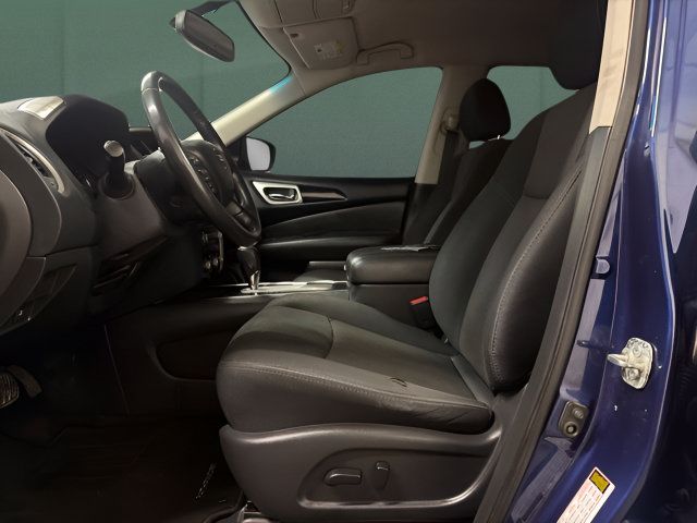 Used 2020 Nissan Pathfinder SV FWD image 12