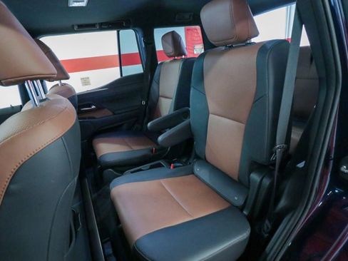 Used 2024 Lexus GX 550 w/ Accessory Package (Z1) AWD/4WD image 14