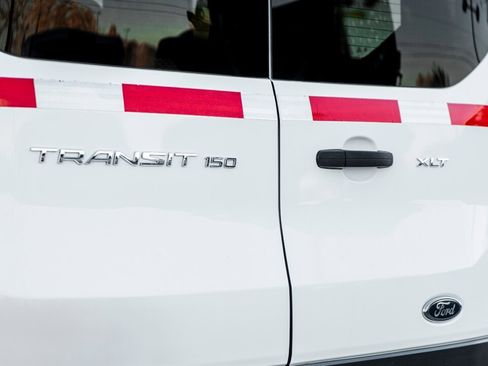 Used 2017 Ford Transit 150 XLT image 13