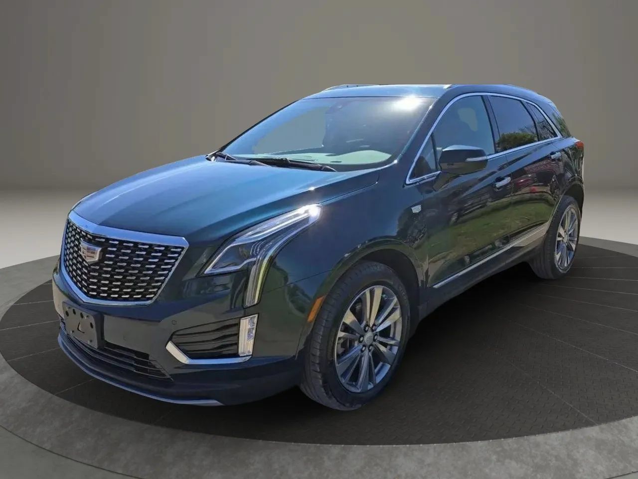 Used 2025 Cadillac XT5 Premium Luxury w/ LPO, Floor Liner Package AWD/4WD image 3