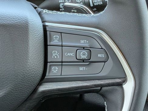 New 2026 Jeep Grand Cherokee Altitude AWD/4WD image 20