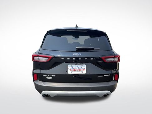 Used 2023 Ford Escape Active w/ Tech Pack #2 AWD/4WD image 10