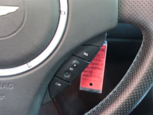 Used 2006 Aston Martin V8 Vantage Coupe image 21