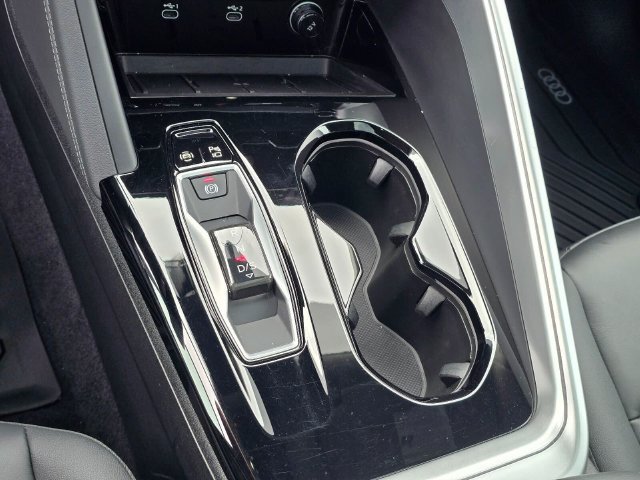 Used 2025 Audi Q5 Premium w/ Premium Plus AWD/4WD image 30