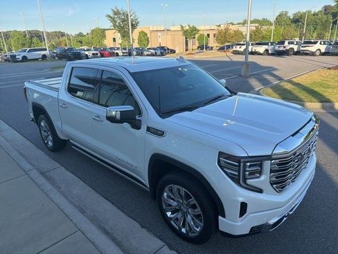 Used 2025 GMC Sierra 1500 Denali w/ Denali Reserve Package AWD/4WD image 10