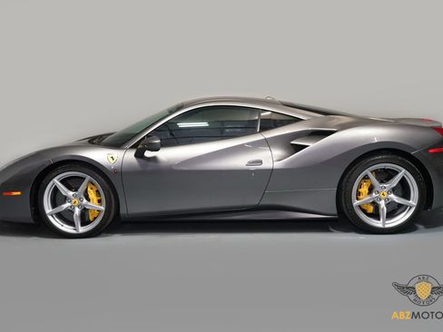 Used 2016 Ferrari 488 GTB image 5