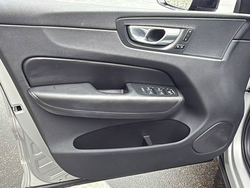 Certified 2025 Volvo XC60 B5 Plus image 13