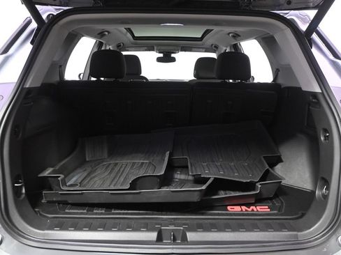 Used 2023 GMC Terrain SLE w/ Driver Convenience Package AWD/4WD image 19