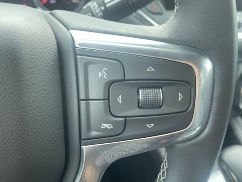 Used 2024 Chevrolet Blazer LT FWD image 20